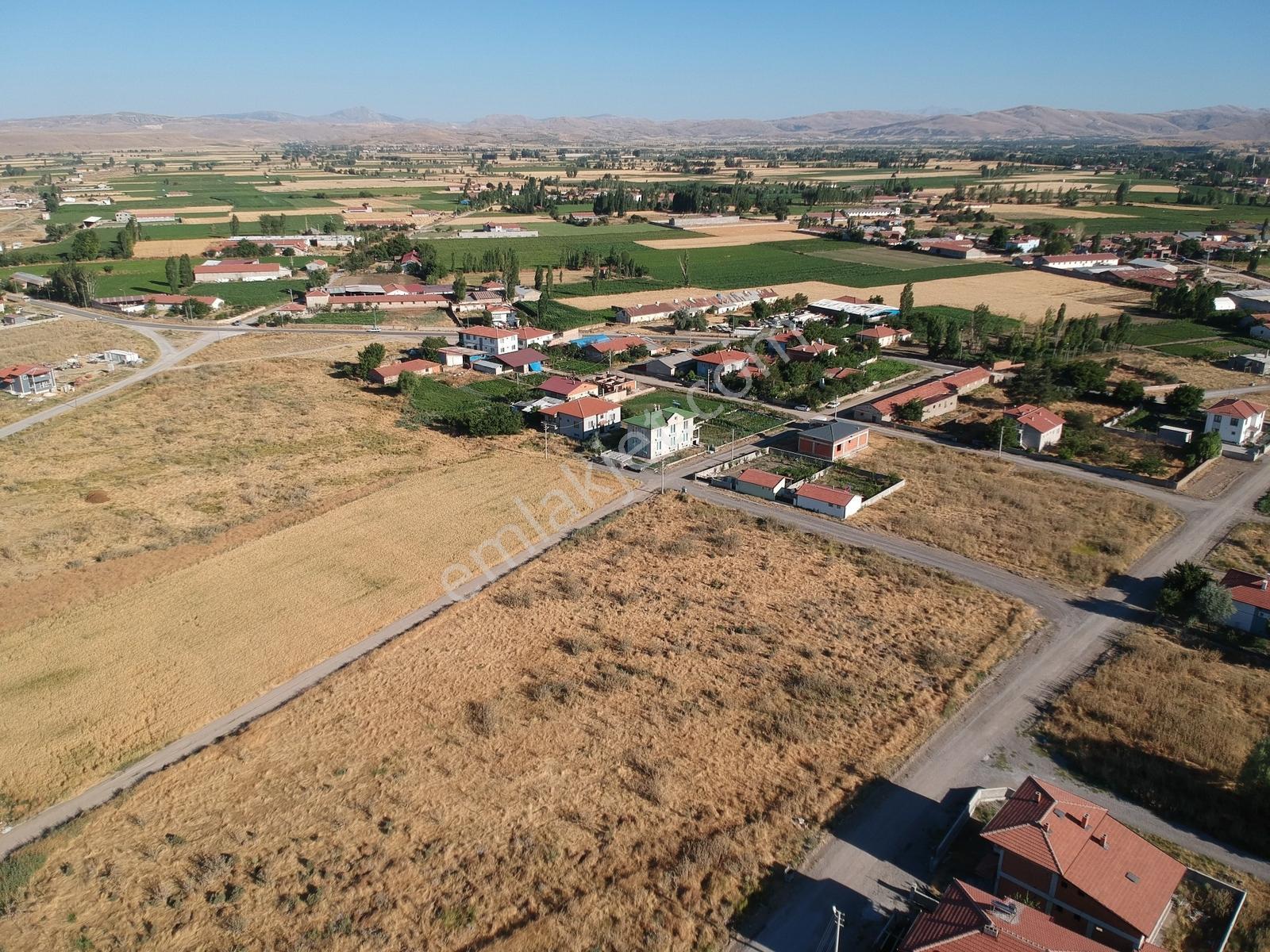 İlbey // Şuhut Hacımusa Mah Çukurçayır Mev. Satılık 492 M² Arsa — fotoğraf 4