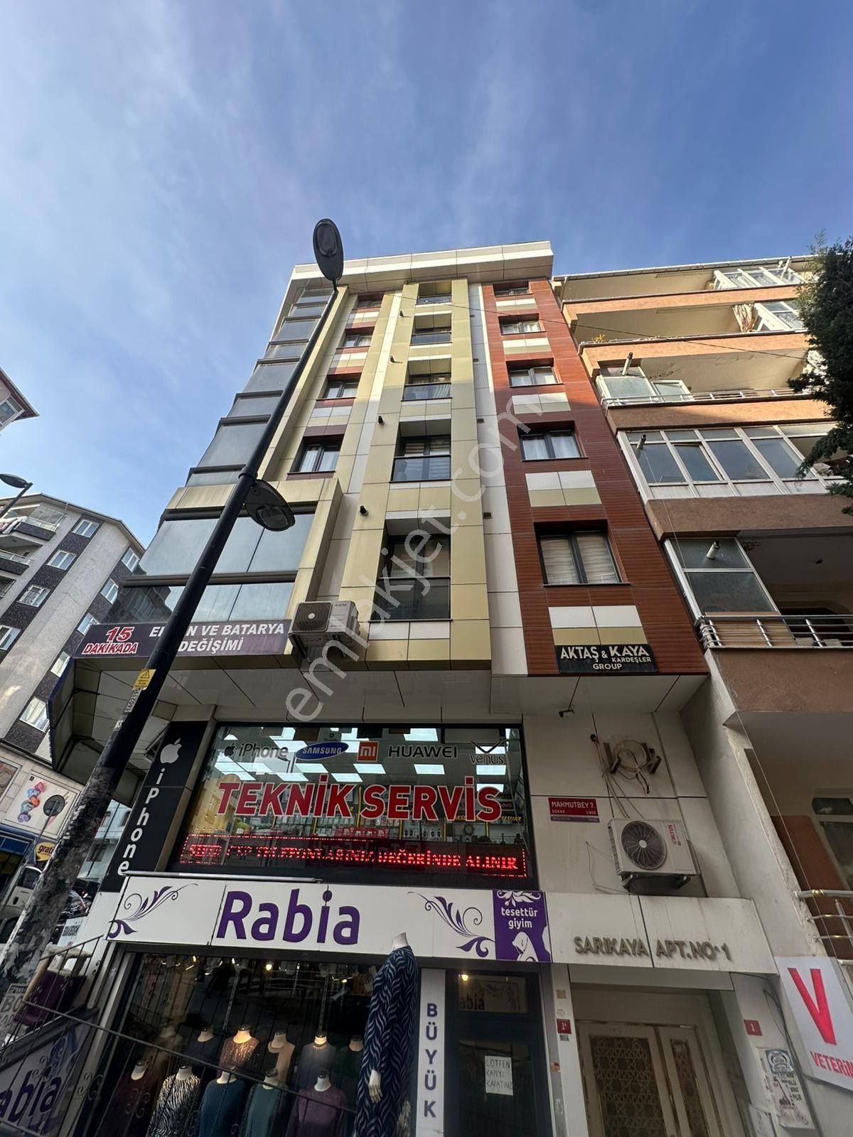 Yıldız Dan Mahmutbey Caddesi Üzerinde Kredili İskanlı Geniş 2+1 Ara Kat