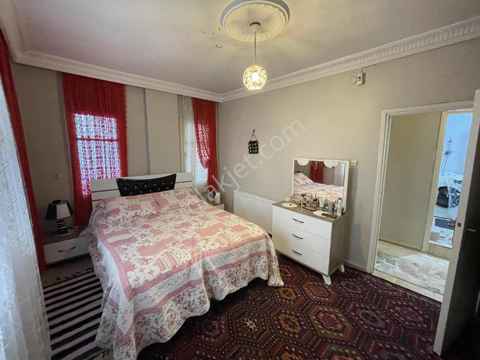 Ra Gayrmenkul Anıt Mh Merkezi Konum 4+1 — fotoğraf 8