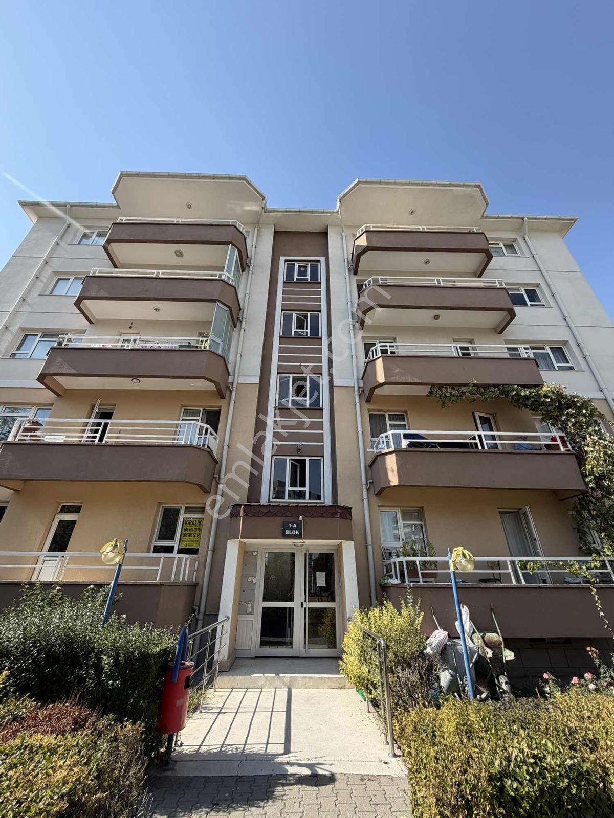 Polat Live'dan Başkent Eryaman Sitesi 3+1 Ara Kat Satılık Daire — fotoğraf 2