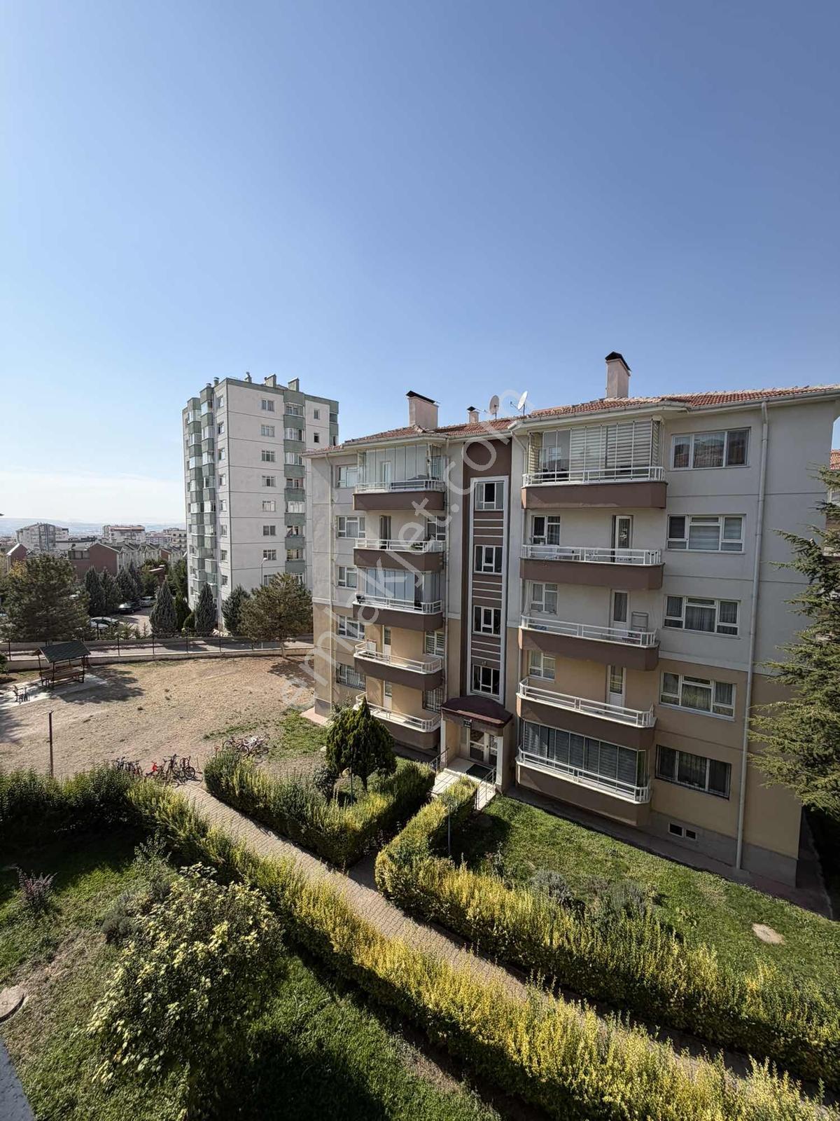Polat Live'dan Başkent Eryaman Sitesi 3+1 Ara Kat Satılık Daire — fotoğraf 8