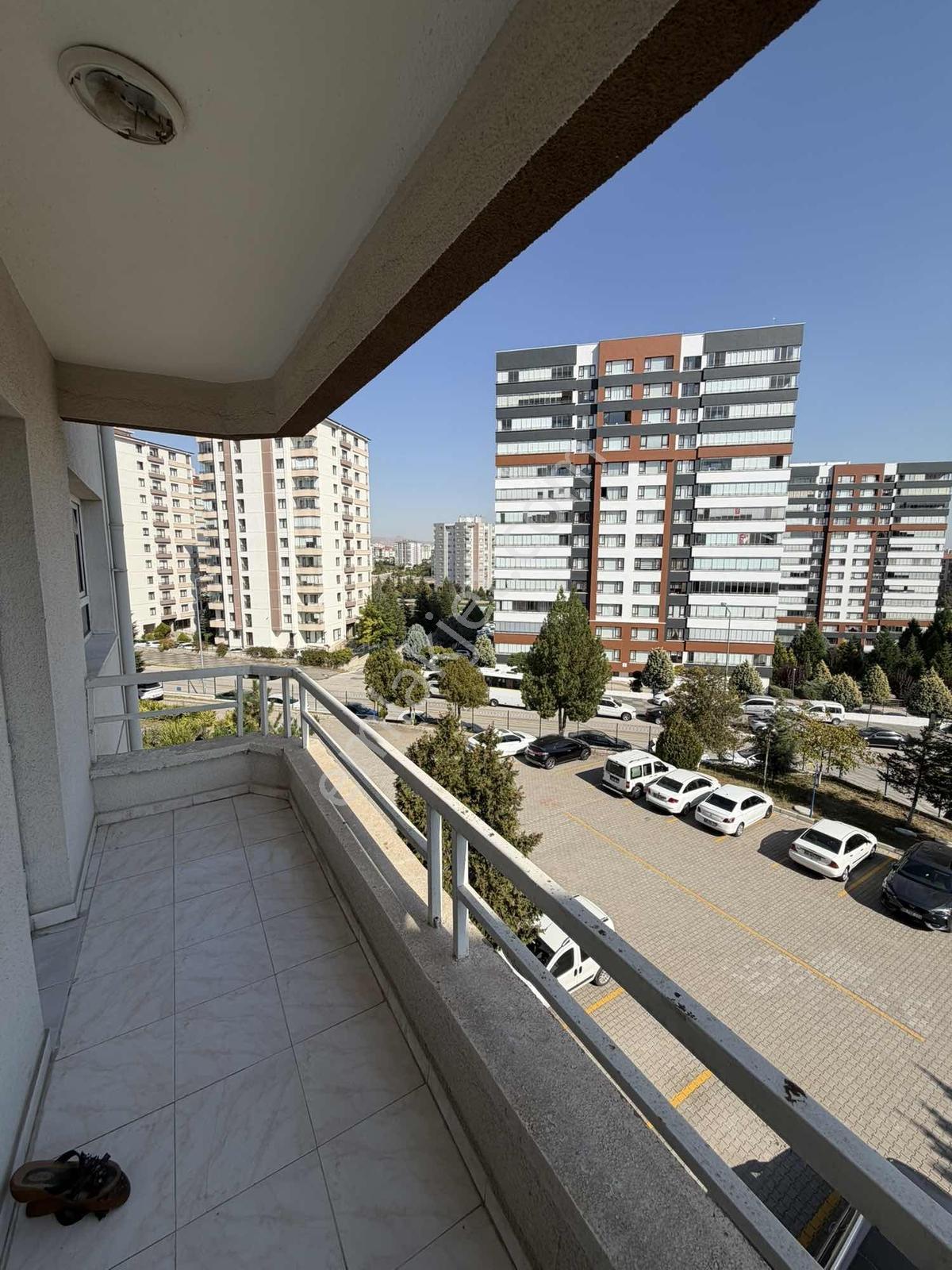 Polat Live'dan Başkent Eryaman Sitesi 3+1 Ara Kat Satılık Daire — fotoğraf 14