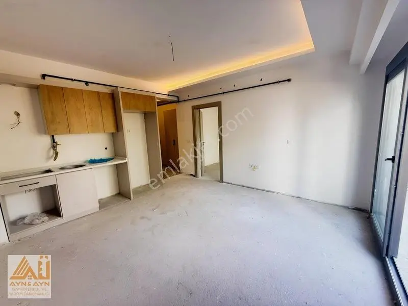 Küçük Çiğli 1+1 Satılık Daire — fotoğraf 3