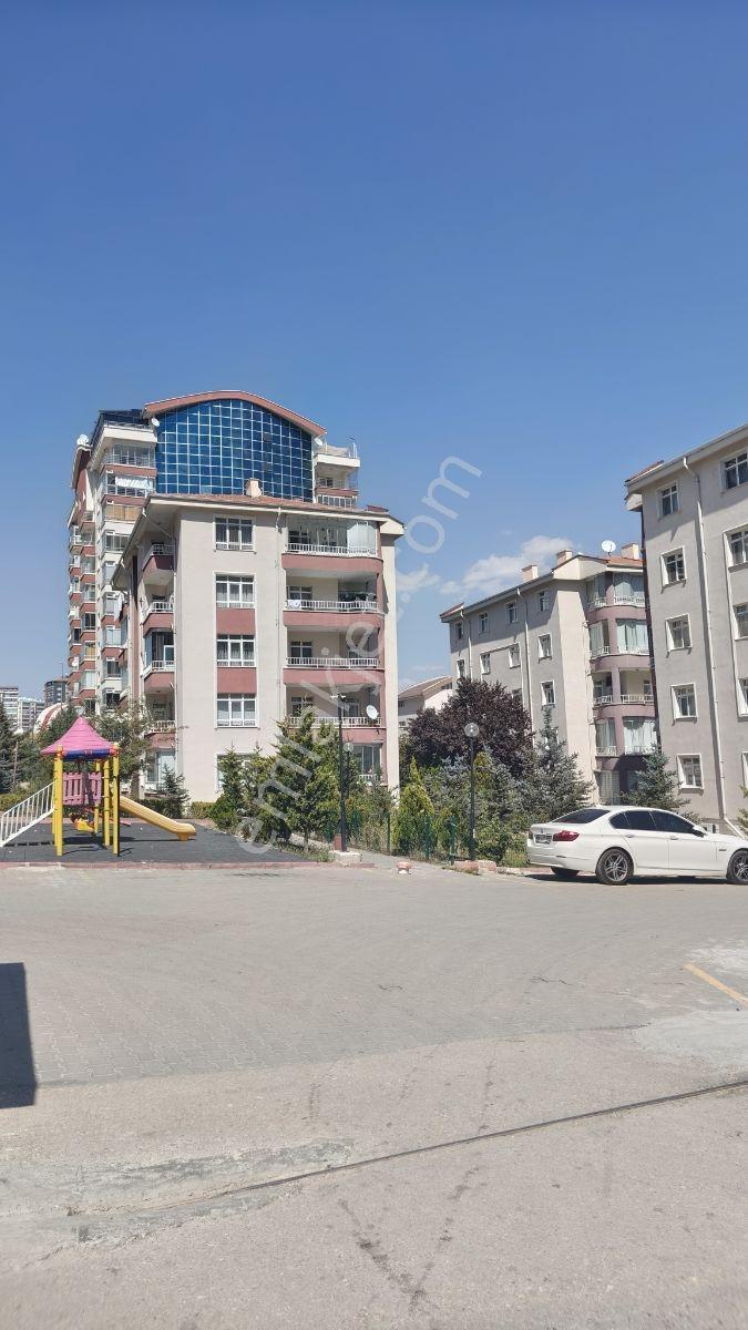 Batıkent'te B Enerji Sınıfı Satılık 3+1 Arakat Daire — fotoğraf 3