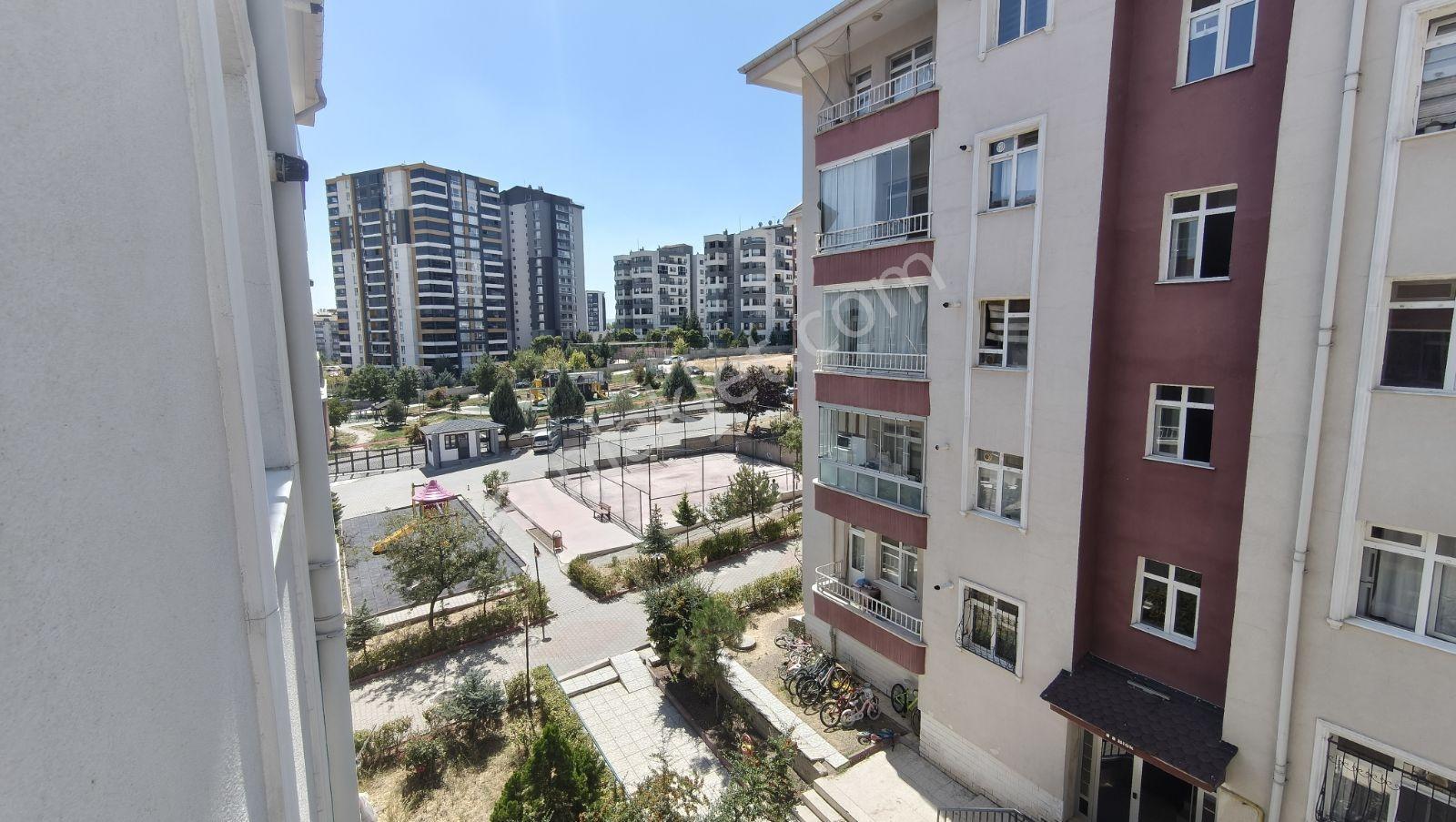 Batıkent'te B Enerji Sınıfı Satılık 3+1 Arakat Daire — fotoğraf 8