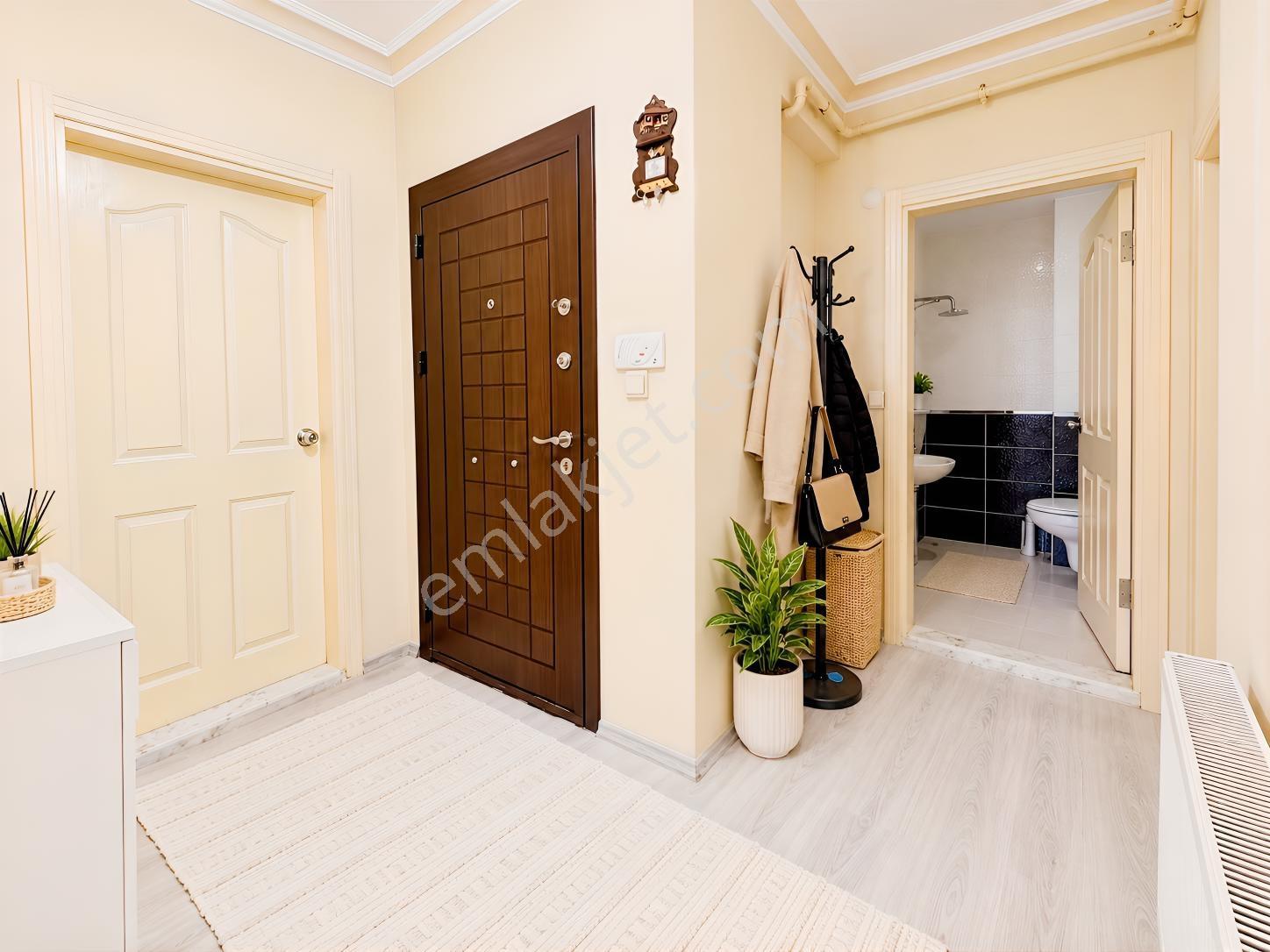 Cumhuriyet Mahallesi'nde Satılık 2+1 Daire — fotoğraf 6