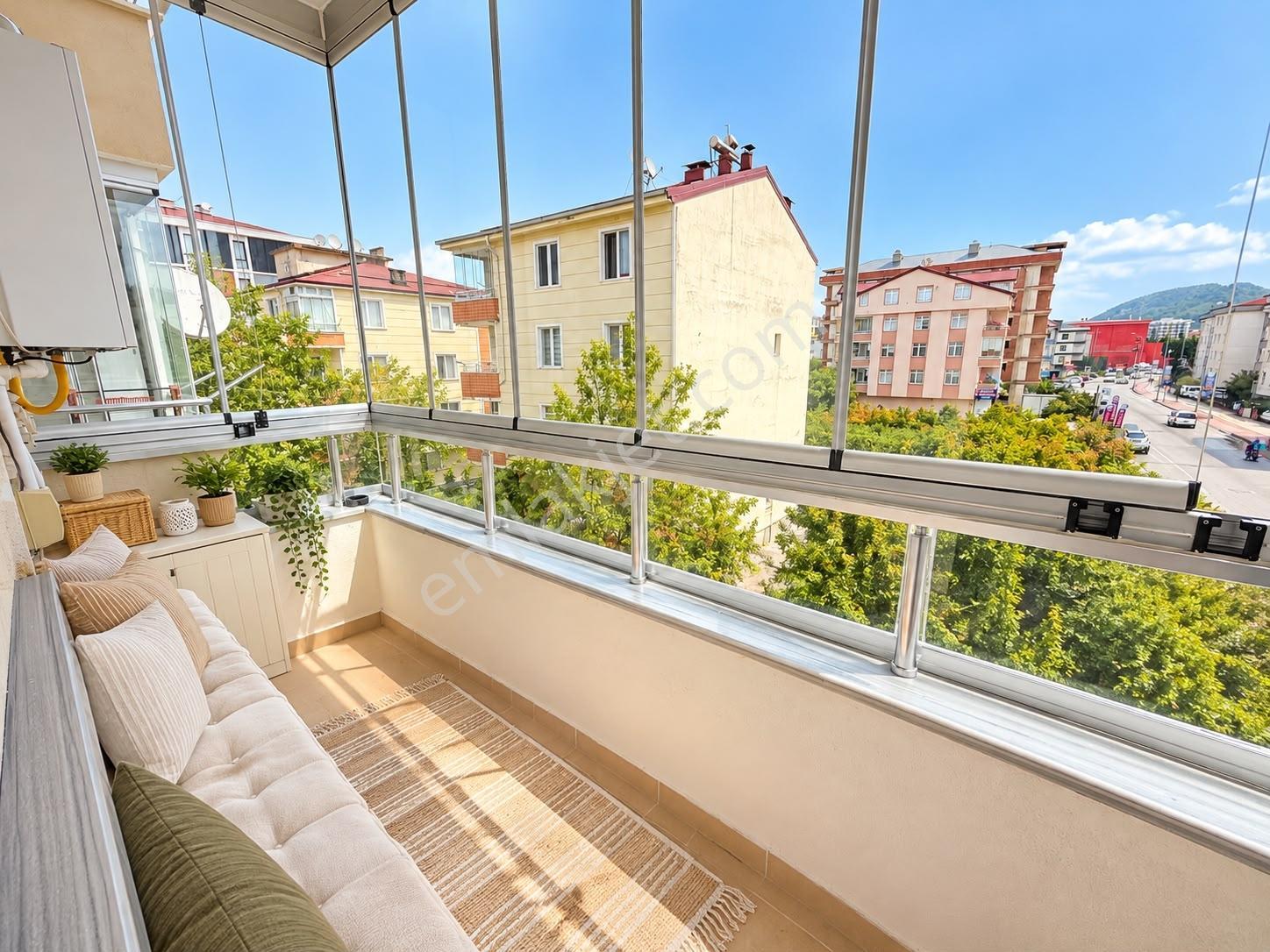 Cumhuriyet Mahallesi'nde Satılık 2+1 Daire — fotoğraf 11