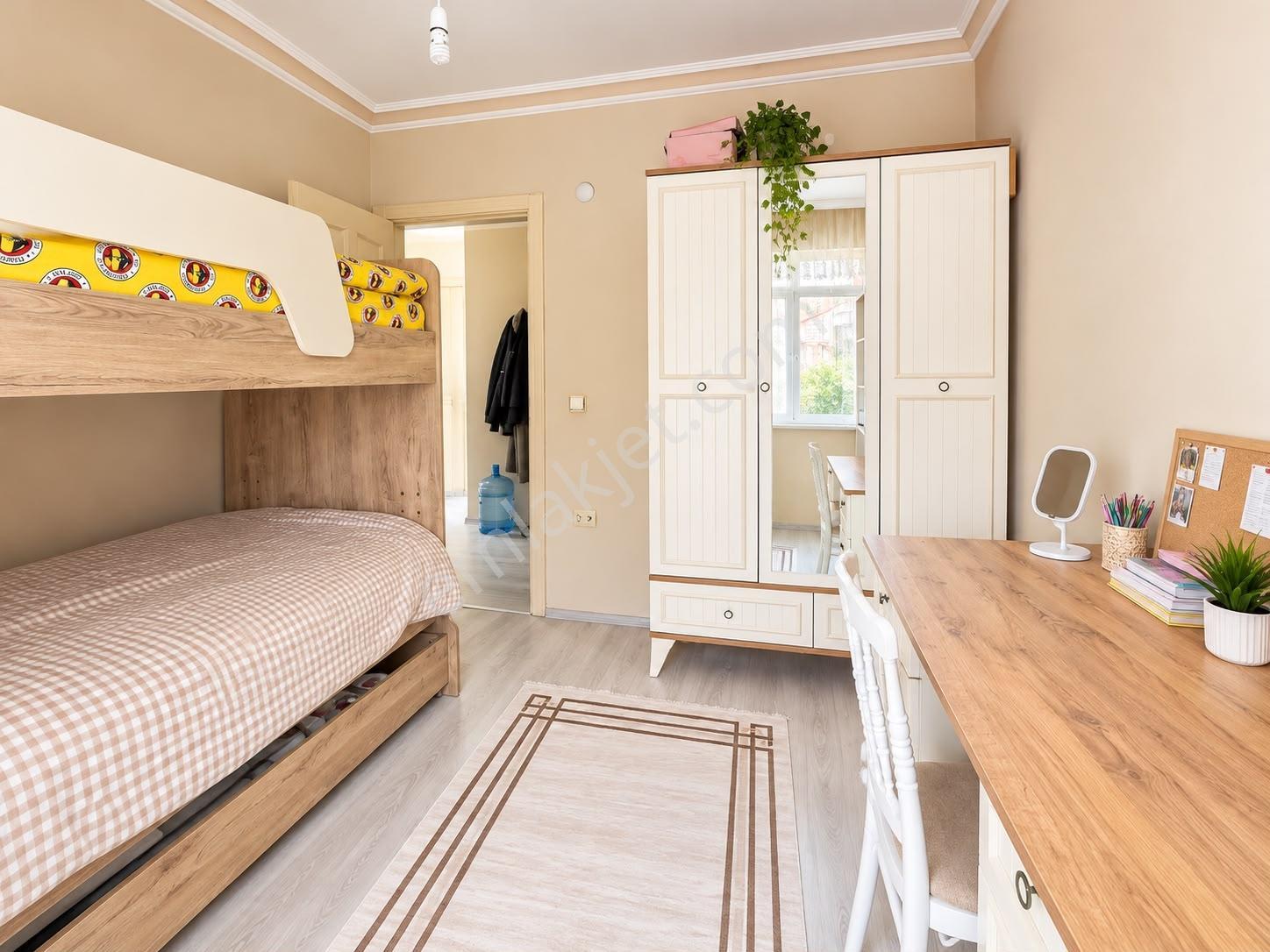 Cumhuriyet Mahallesi'nde Satılık 2+1 Daire — fotoğraf 16
