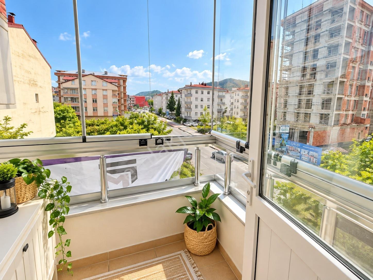 Cumhuriyet Mahallesi'nde Satılık 2+1 Daire — fotoğraf 20