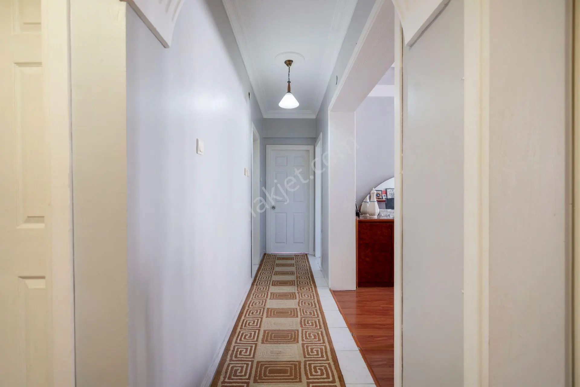 Cb Level/güzelyalı Siteler-satılık 3+1 Havuz Manzaralı Ara Kat — fotoğraf 3