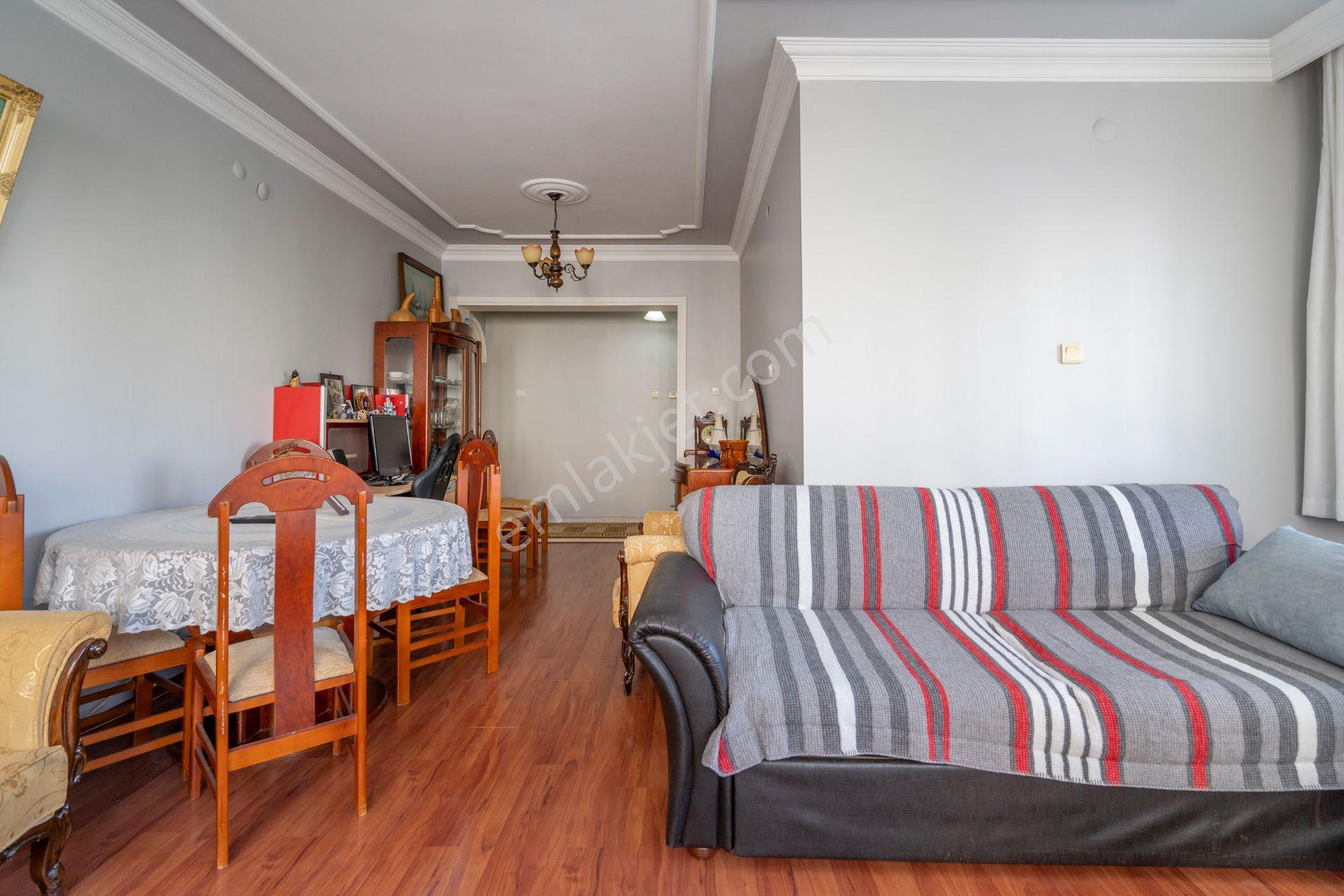 Cb Level/güzelyalı Siteler-satılık 3+1 Havuz Manzaralı Ara Kat — fotoğraf 12