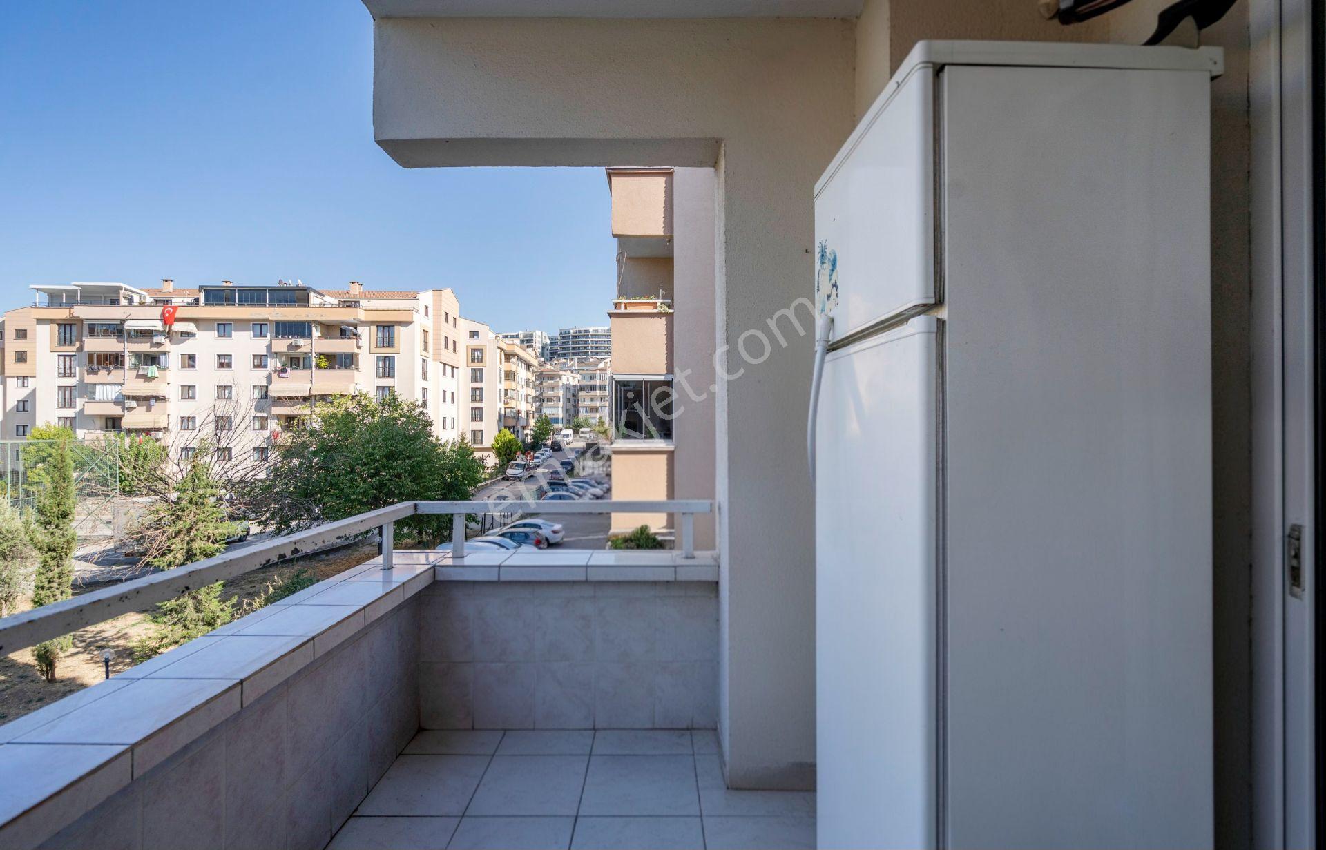 Cb Level/güzelyalı Siteler-satılık 3+1 Havuz Manzaralı Ara Kat — fotoğraf 18