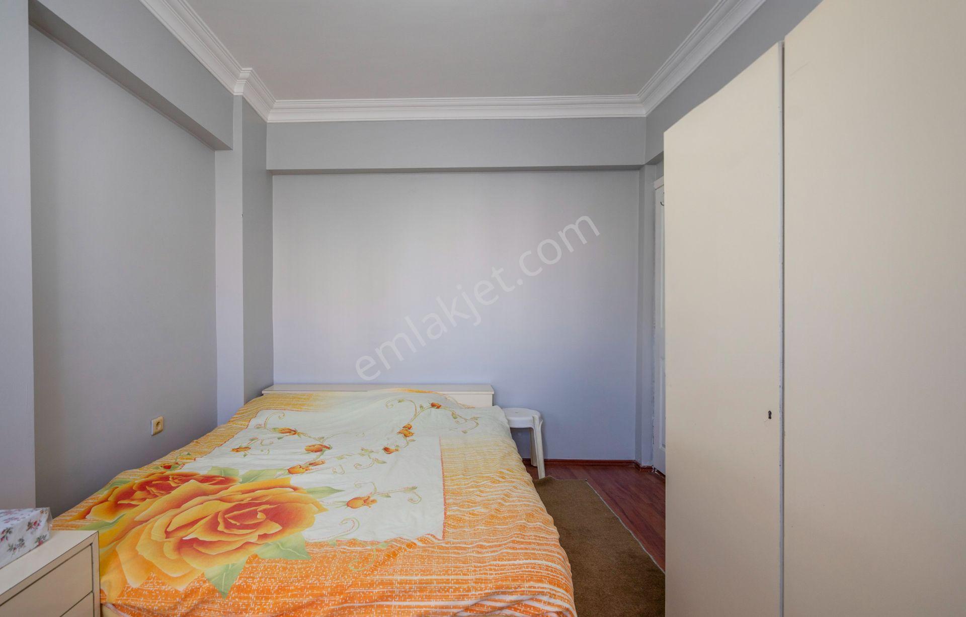 Cb Level/güzelyalı Siteler-satılık 3+1 Havuz Manzaralı Ara Kat — fotoğraf 24