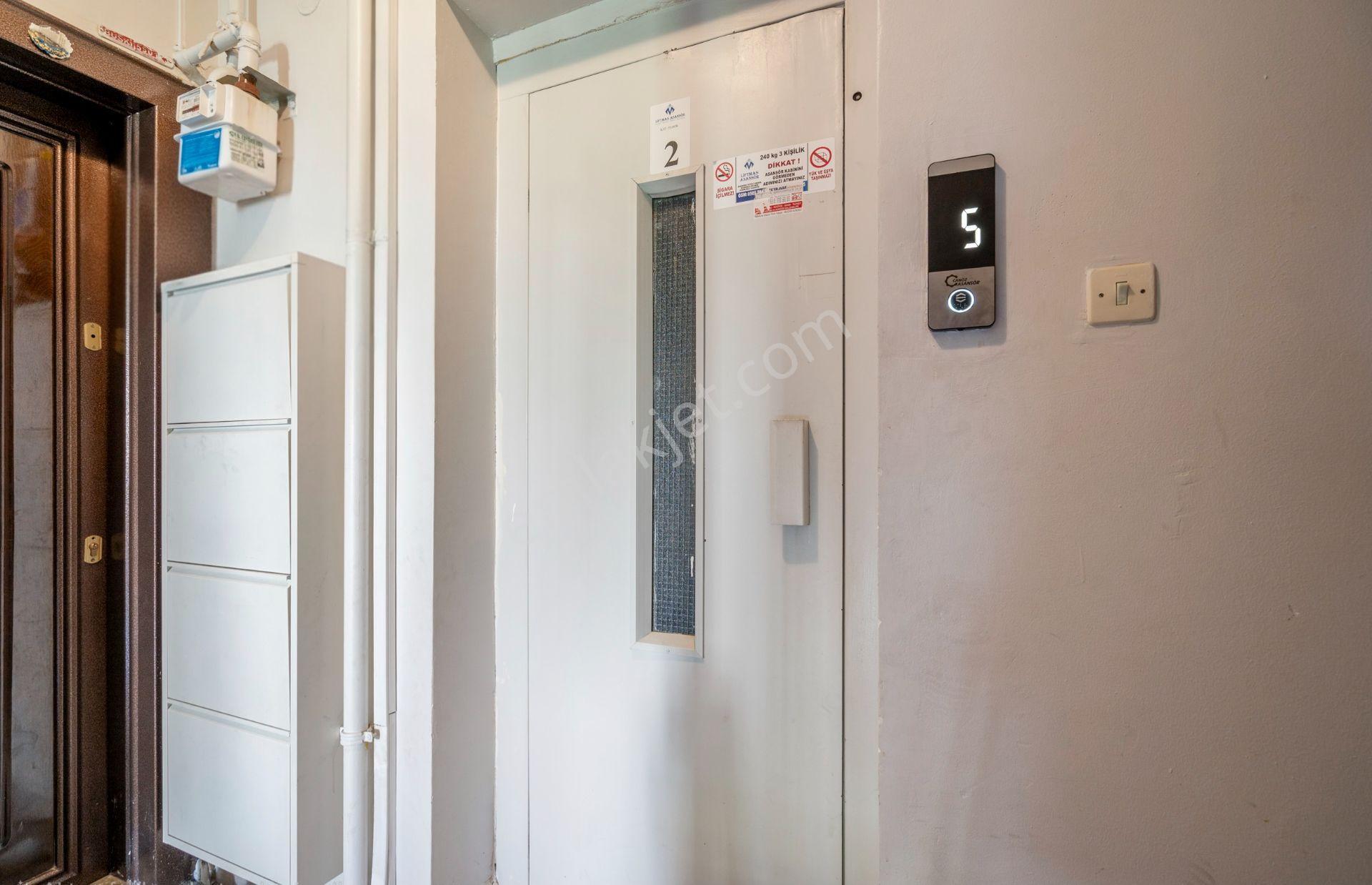 Cb Level/güzelyalı Siteler-satılık 3+1 Havuz Manzaralı Ara Kat — fotoğraf 31