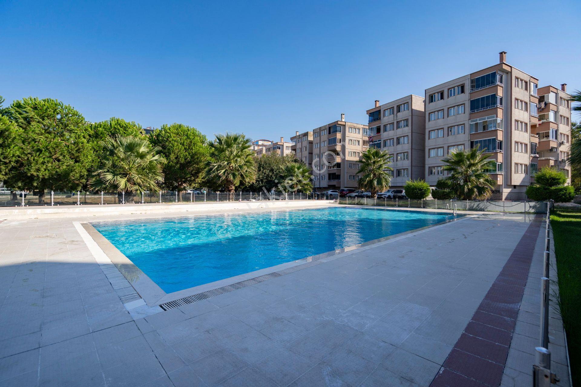 Cb Level/güzelyalı Siteler-satılık 3+1 Havuz Manzaralı Ara Kat — fotoğraf 34