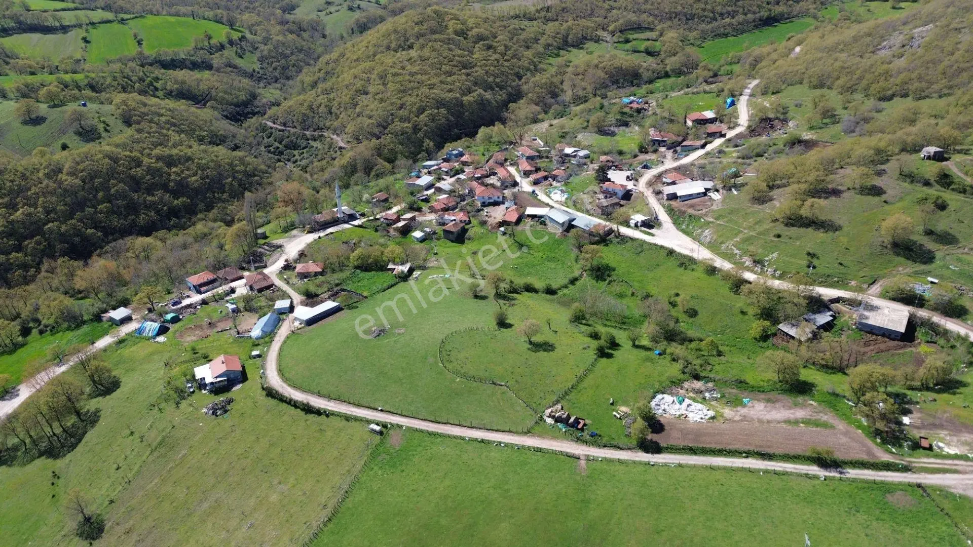 1.734 M2 Arsa Keşif Arazi . Balıkesir Gönen Kalburcu Köyü 110-3 Parselde. Köy Kenarında, Düz, Me — fotoğraf 4