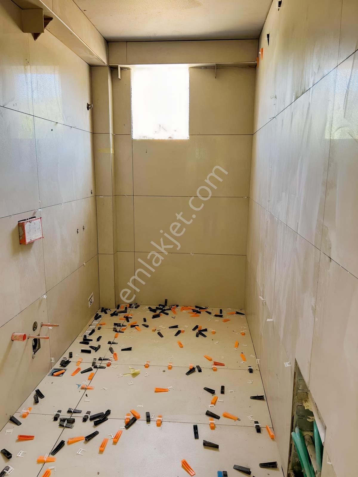 Havuzlu Butik Sitede Full Manzaralı Geniş Balkonlu 1+1 Daire — fotoğraf 2