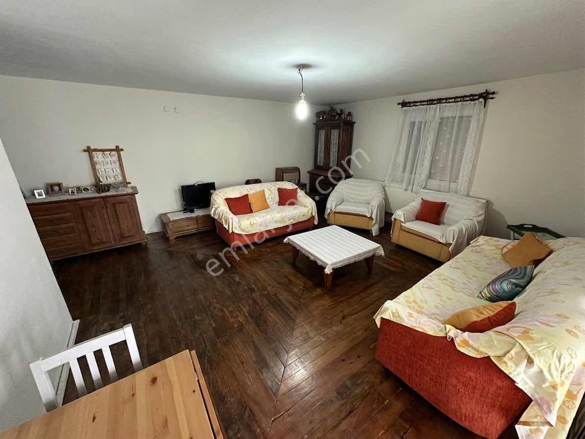 Yeni Girne Yakını Satılık 3+1 Daire — fotoğraf 2