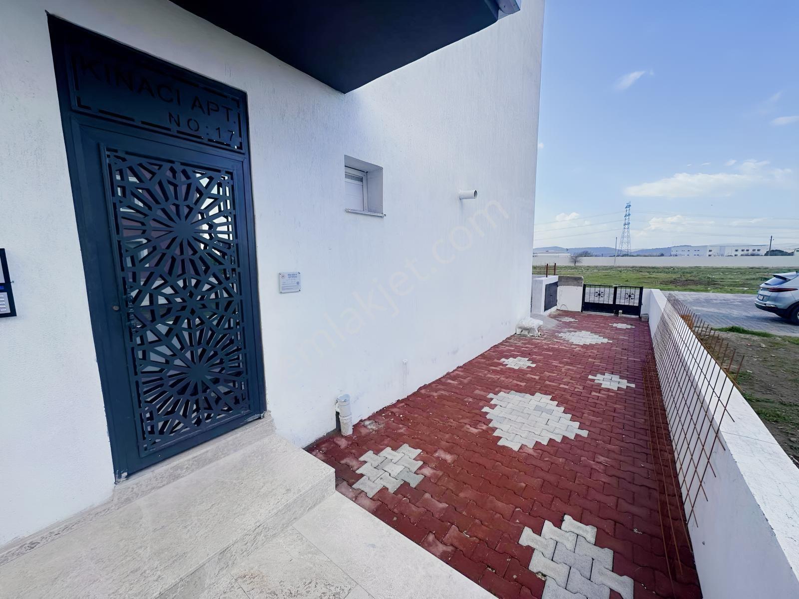 Aliağa Helvacı 2+1 Satılık Daire — fotoğraf 11