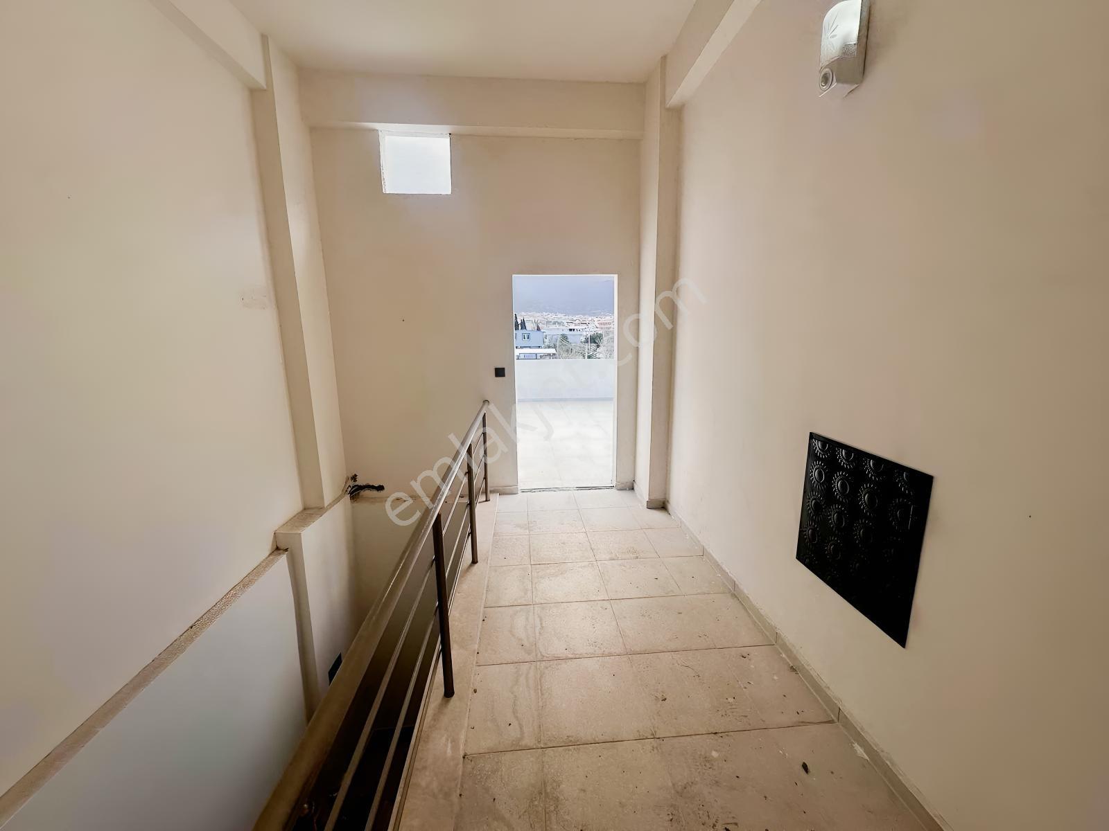 Aliağa Helvacı 2+1 Satılık Daire — fotoğraf 17