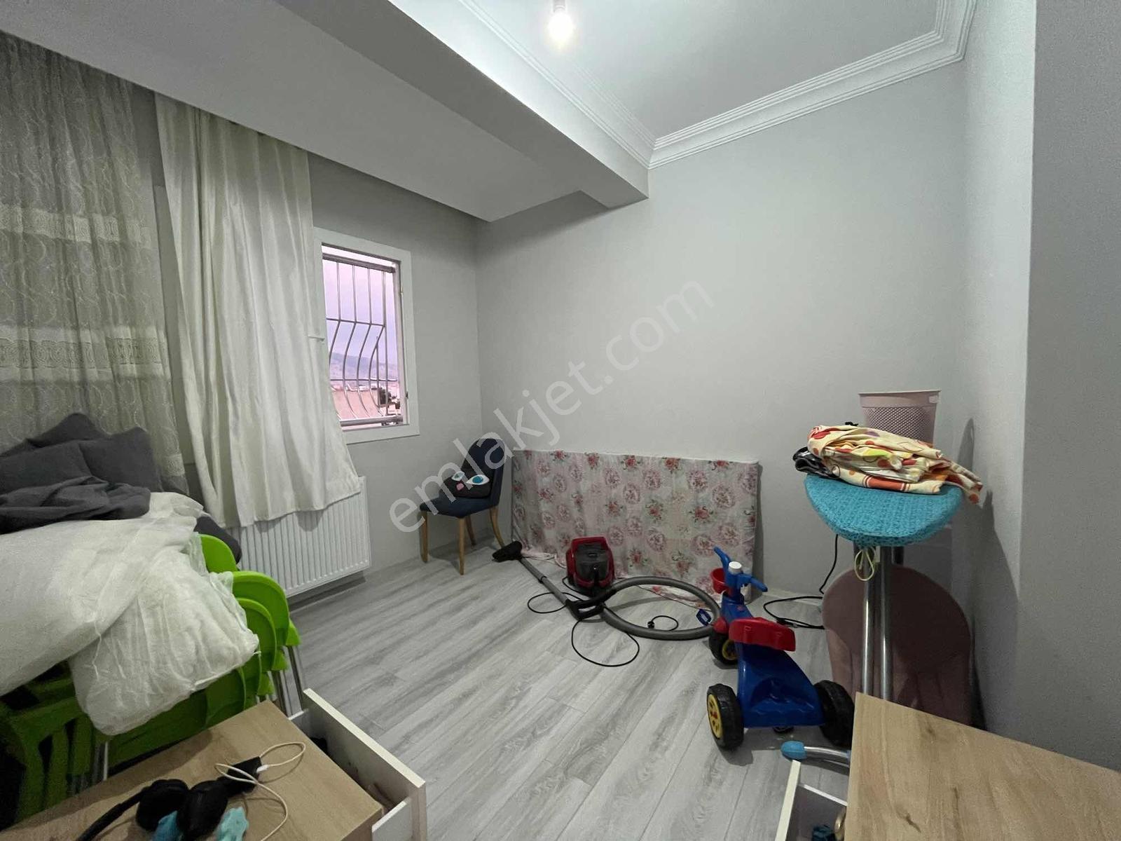 Kozangayrimenkulden Krediye Uygun Şevkiye'de Az Katlı 3+1 — fotoğraf 5
