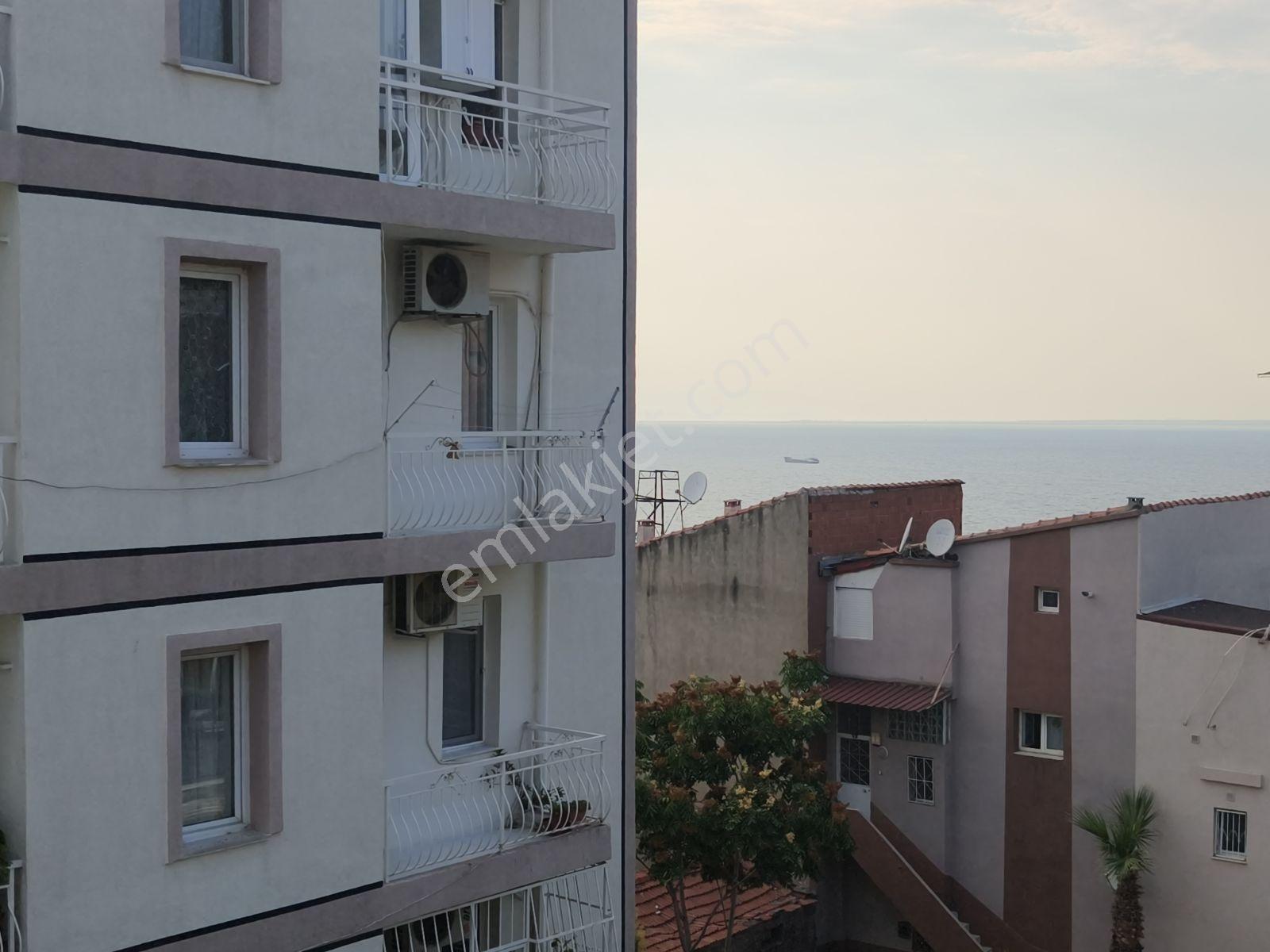 Asansör Emlaktan Satılık 2+1 Deniz Manzaralı Arakat Daire