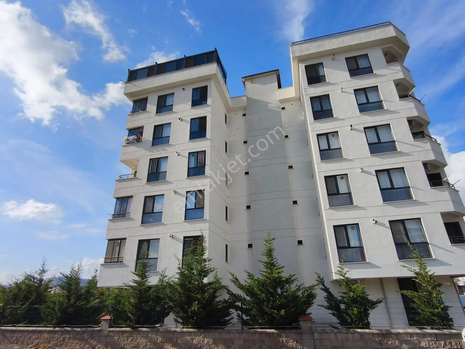 Sultanbeyli'de Eminevime Uygun Satılık 3+1 Boş & Geniş & Arakat Daire — fotoğraf 2