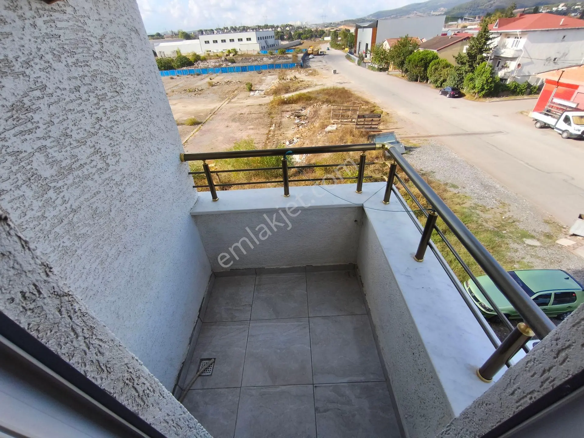 Sultanbeyli'de Eminevime Uygun Satılık 3+1 Boş & Geniş & Arakat Daire — fotoğraf 7