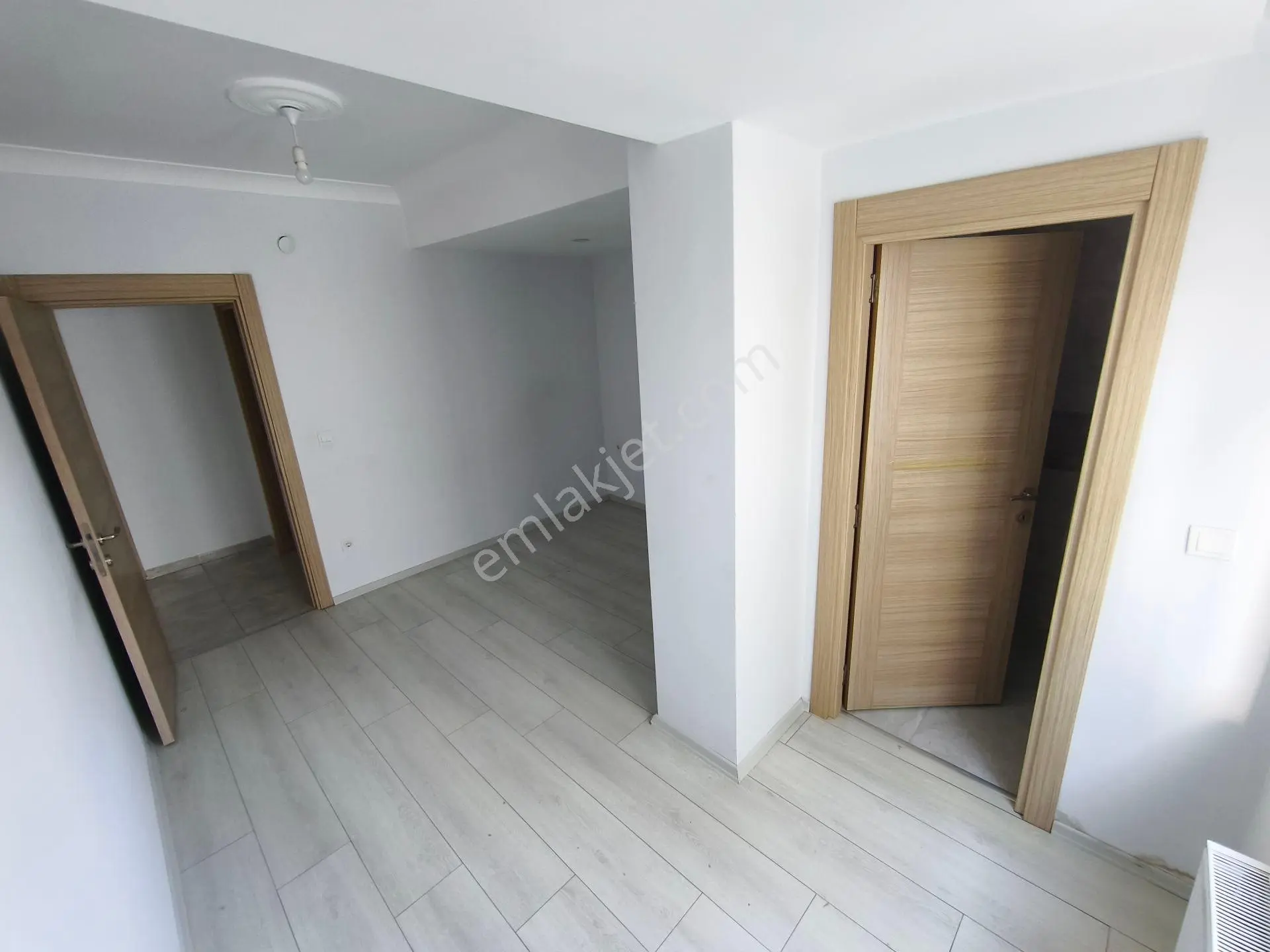 Sultanbeyli'de Eminevime Uygun Satılık 3+1 Boş & Geniş & Arakat Daire — fotoğraf 16