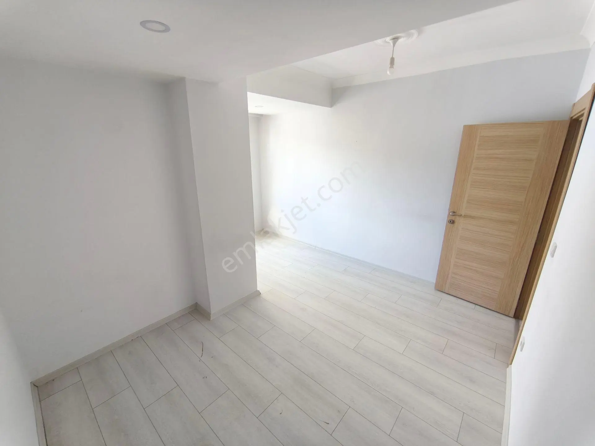 Sultanbeyli'de Eminevime Uygun Satılık 3+1 Boş & Geniş & Arakat Daire — fotoğraf 18