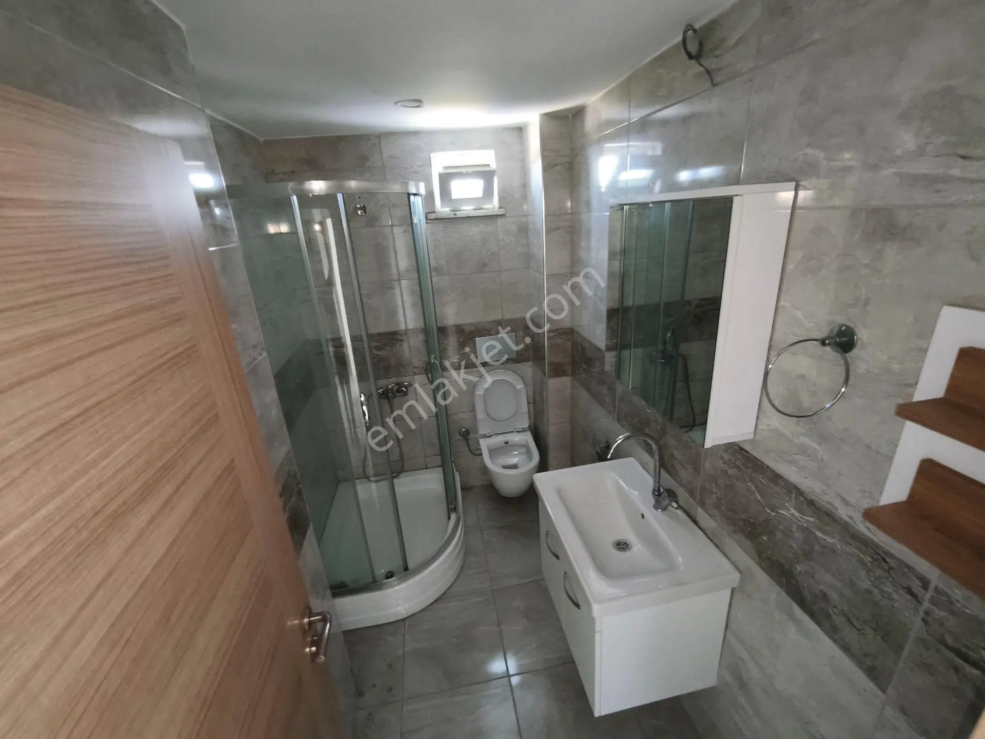 Sultanbeyli'de Eminevime Uygun Satılık 3+1 Boş & Geniş & Arakat Daire — fotoğraf 24