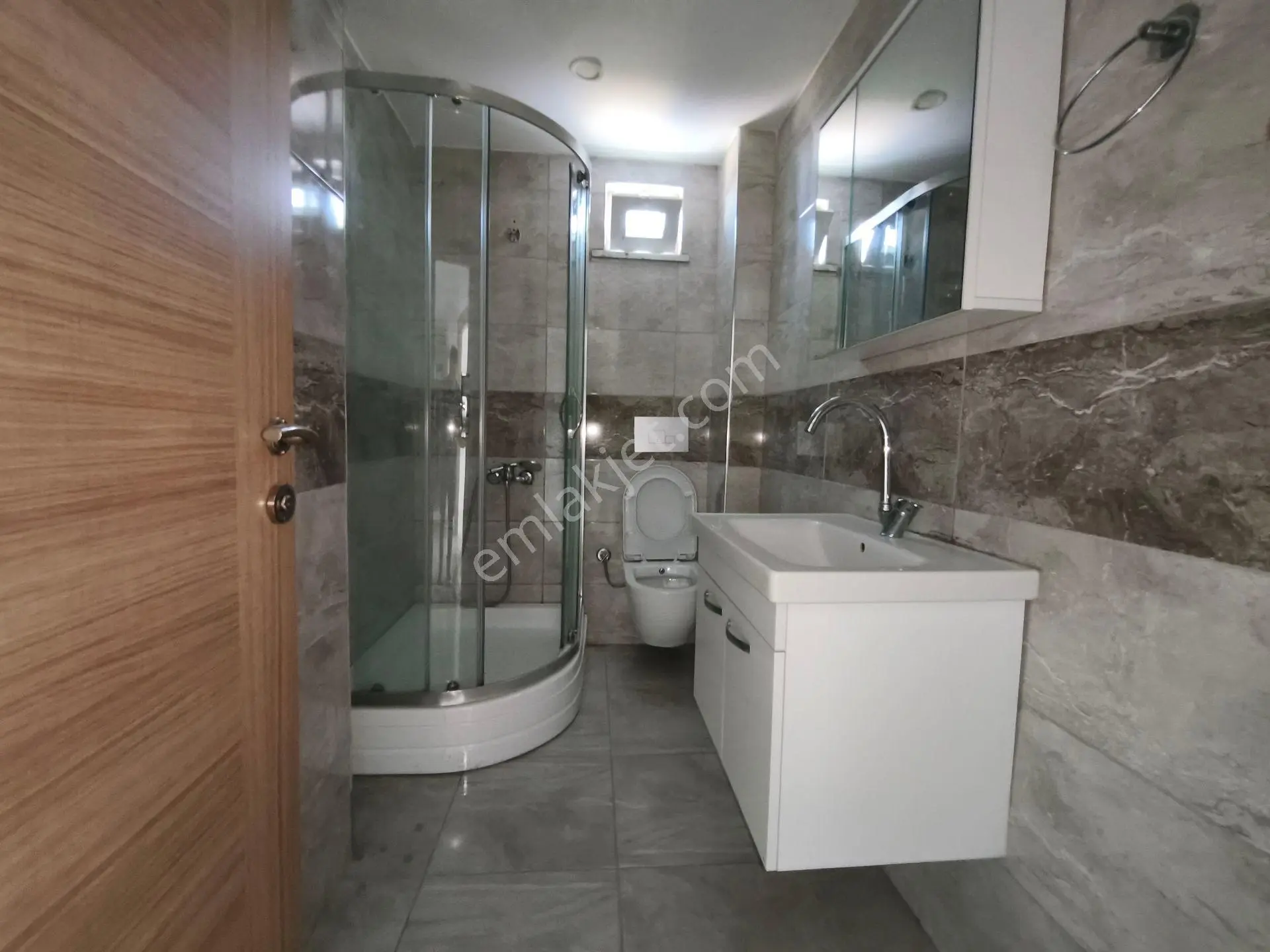 Sultanbeyli'de Eminevime Uygun Satılık 3+1 Boş & Geniş & Arakat Daire — fotoğraf 25