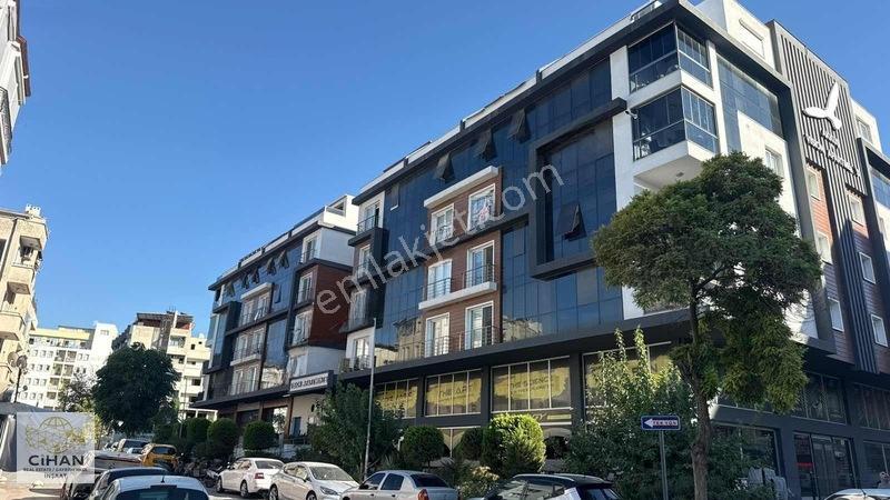 Kuşadası Merkezde Emsallerinin Altında Satılık 2+1
