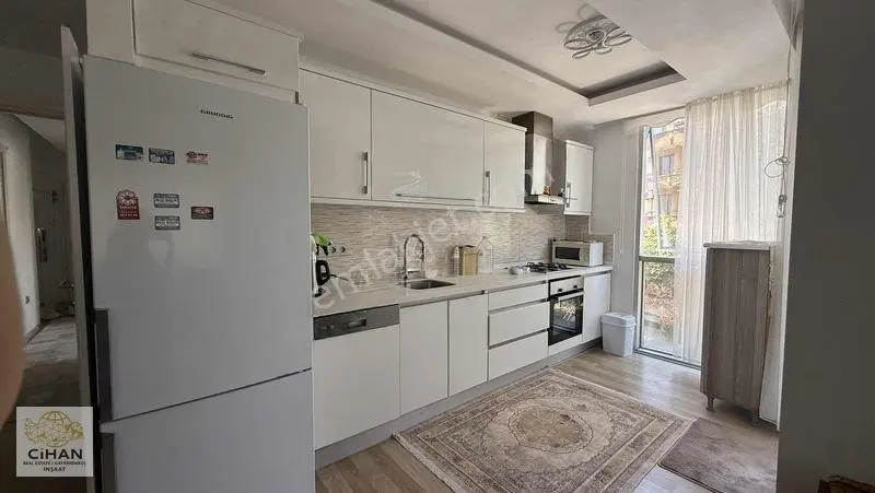 Kuşadası Merkezde Emsallerinin Altında Satılık 2+1 — fotoğraf 21