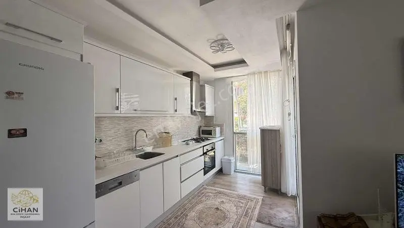 Kuşadası Merkezde Emsallerinin Altında Satılık 2+1 — fotoğraf 22