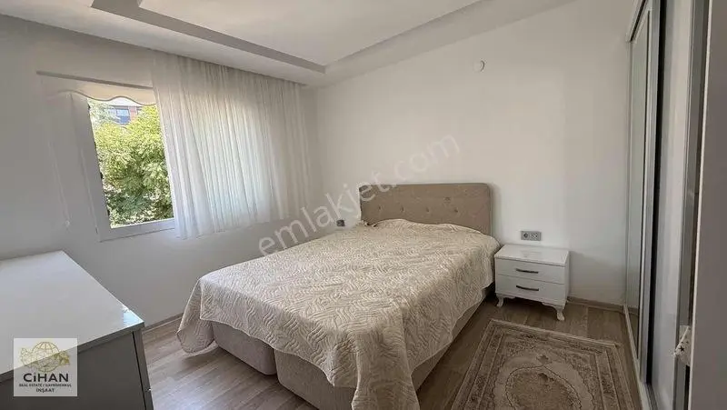 Kuşadası Merkezde Emsallerinin Altında Satılık 2+1 — fotoğraf 23