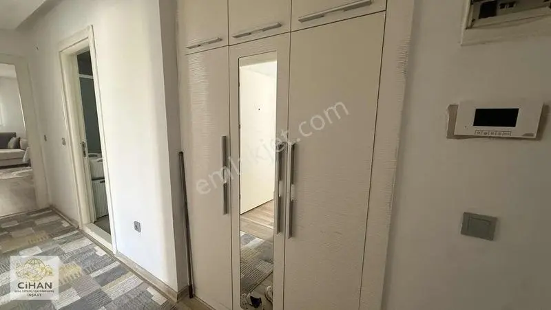 Kuşadası Merkezde Emsallerinin Altında Satılık 2+1 — fotoğraf 29