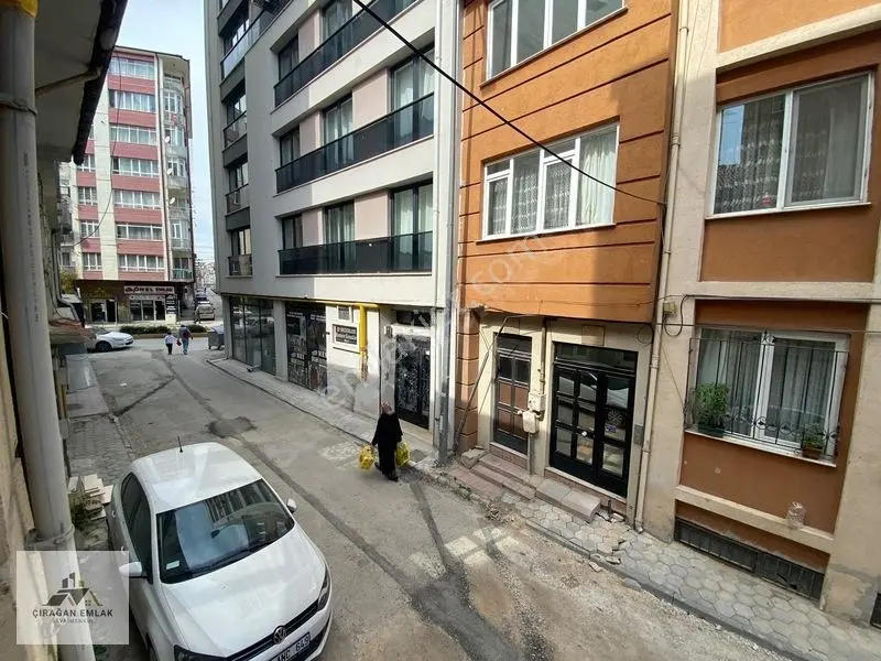 Çırağan Emlak'tan Mamure Mah.gaziyakup Satar Cd Yakını 2+0 Daire — fotoğraf 6
