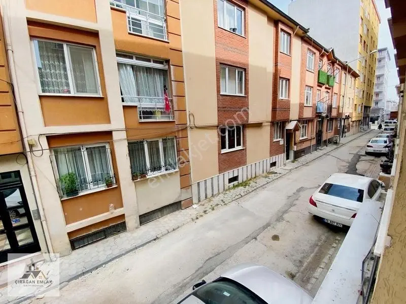 Çırağan Emlak'tan Mamure Mah.gaziyakup Satar Cd Yakını 2+0 Daire — fotoğraf 7