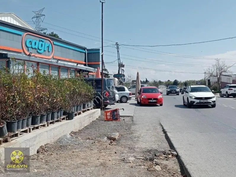 Ticari Arsa Cadde Üzerinde