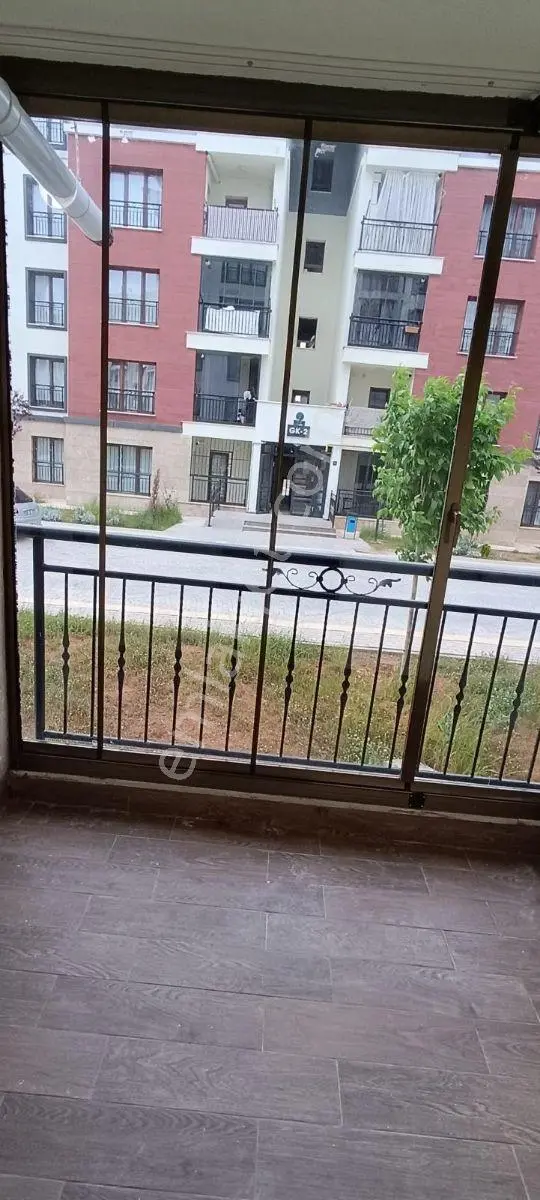 Doğukan Real Estate | Güneykent 3+1 Tapusu Hazır Satılık Daire — fotoğraf 4