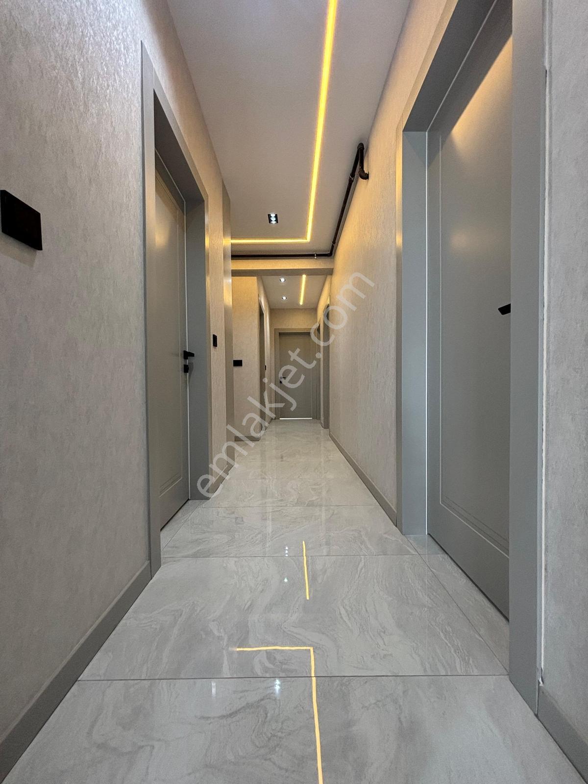 Demirler'den Karahasanlı'da Giy.odalı Ebeveyn Banyolu 3+1 — fotoğraf 10