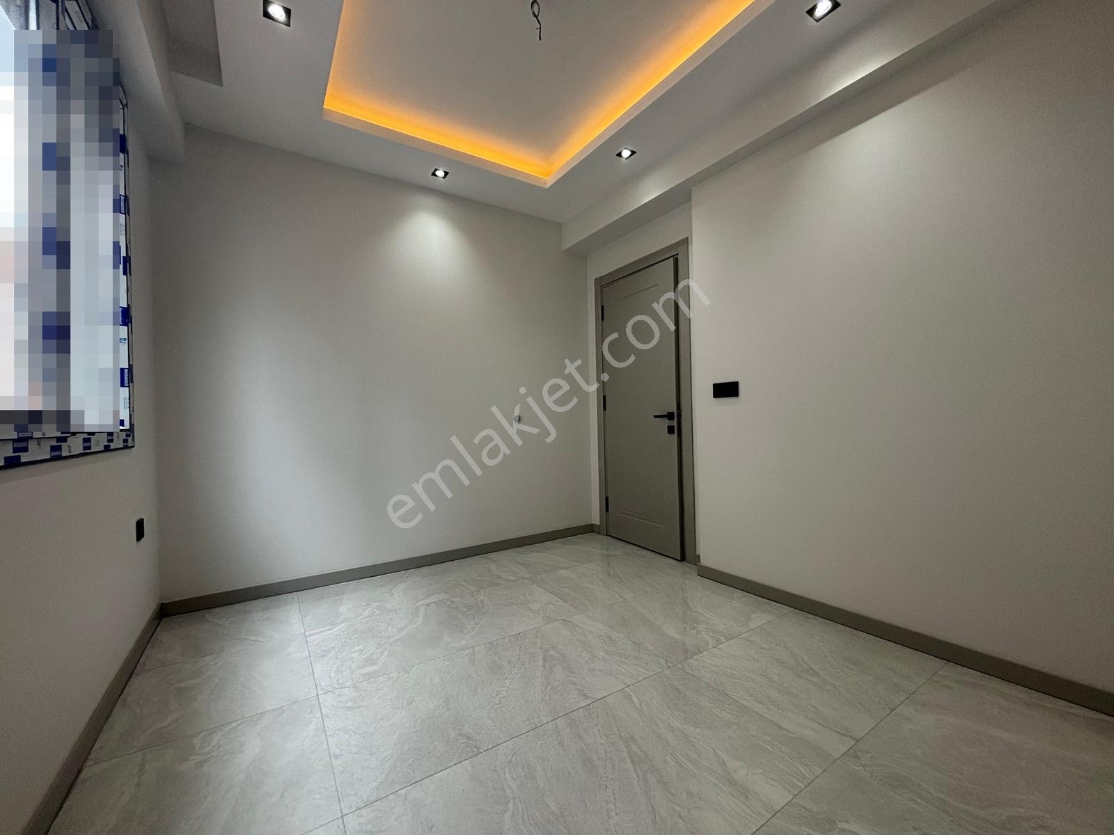 Demirler'den Karahasanlı'da Giy.odalı Ebeveyn Banyolu 3+1 — fotoğraf 19