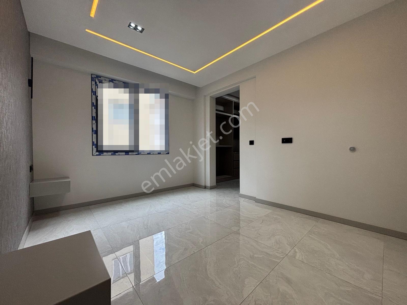 Demirler'den Karahasanlı'da Giy.odalı Ebeveyn Banyolu 3+1 — fotoğraf 24