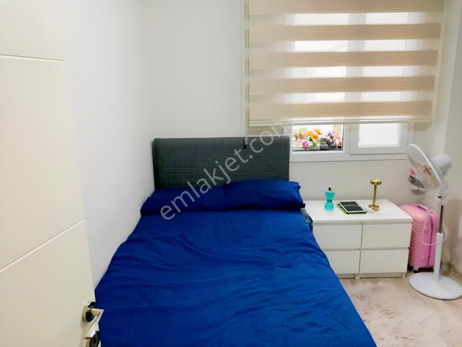 Seferihisar Adliye Yanı 1+1 Arakat Balkonlu Satılık Daire — fotoğraf 9