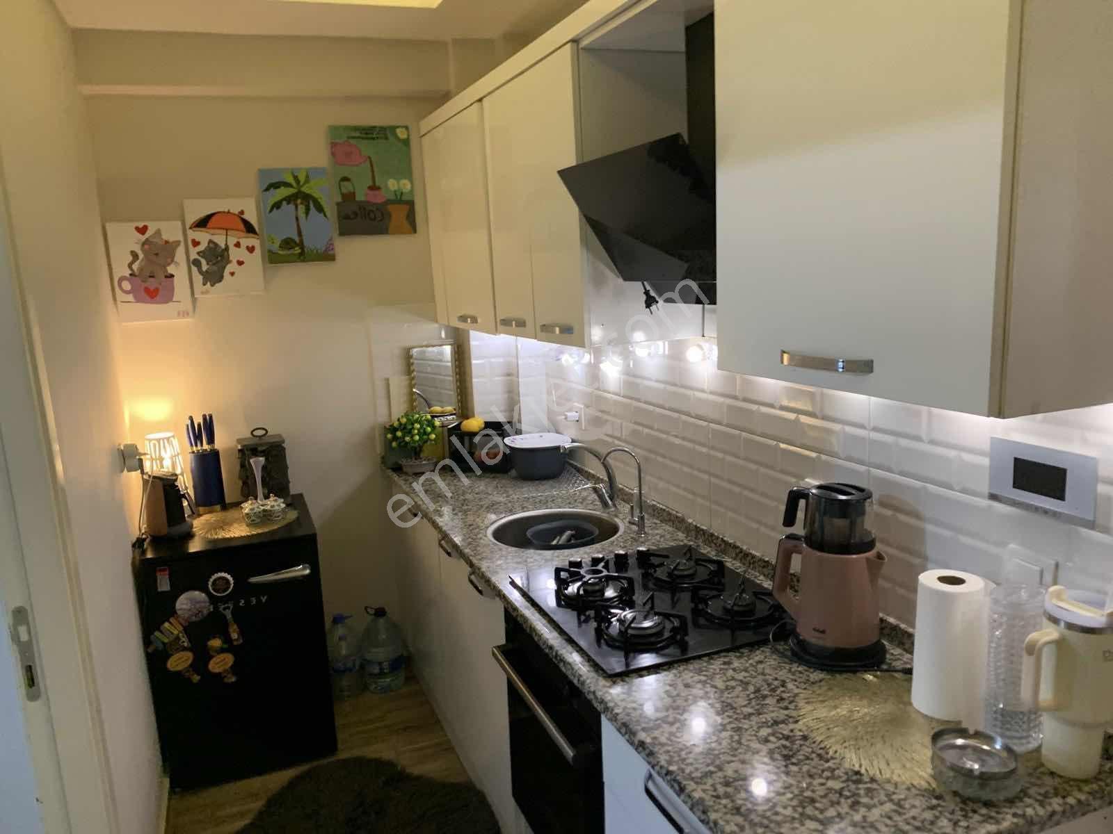 Seferihisar Adliye Yanı 1+1 Arakat Balkonlu Satılık Daire — fotoğraf 10