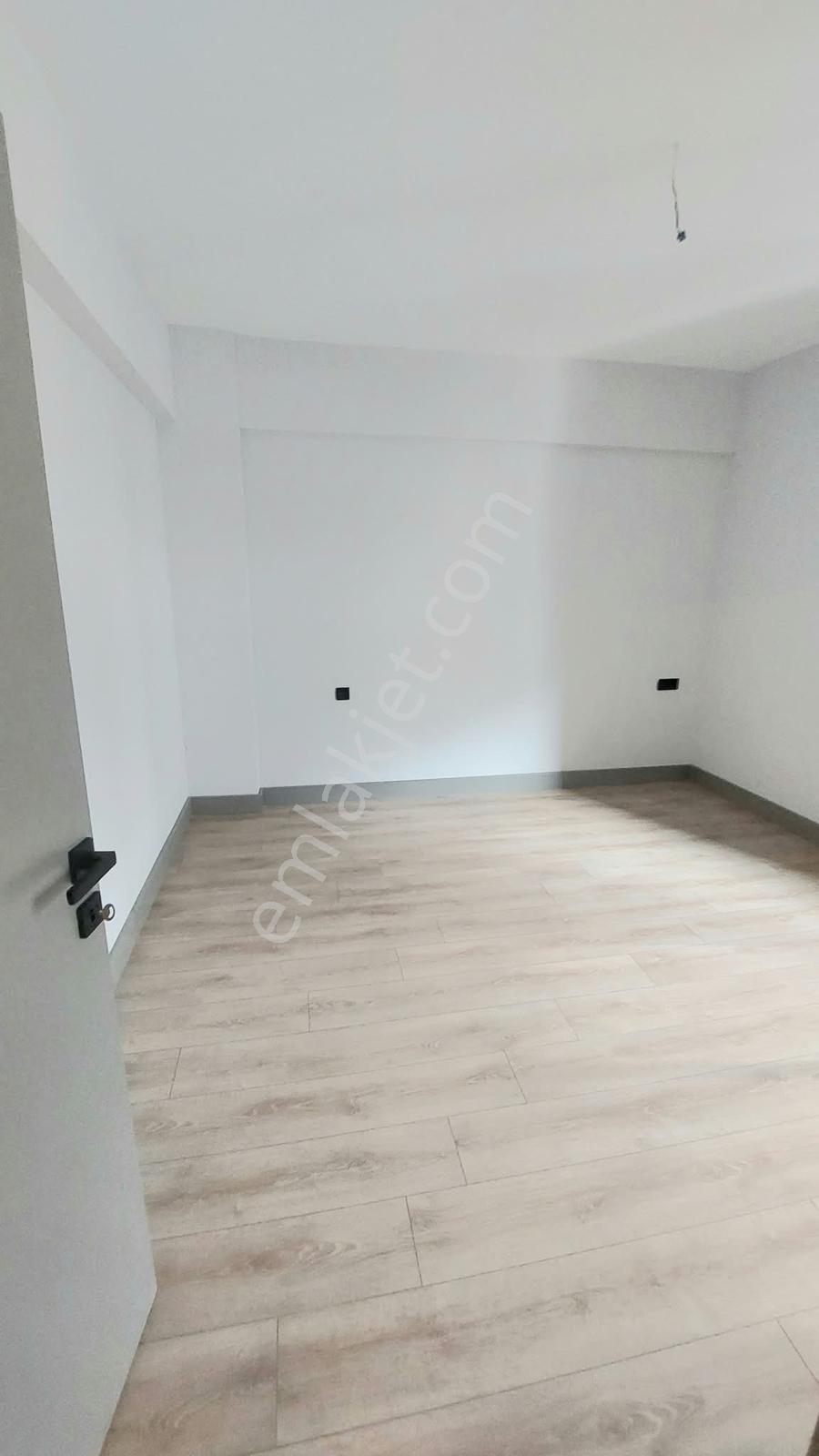İzmir 35 Narlıderede Havuzlu, Spor Salonlu Sitede Sıfır 2+1! — fotoğraf 5