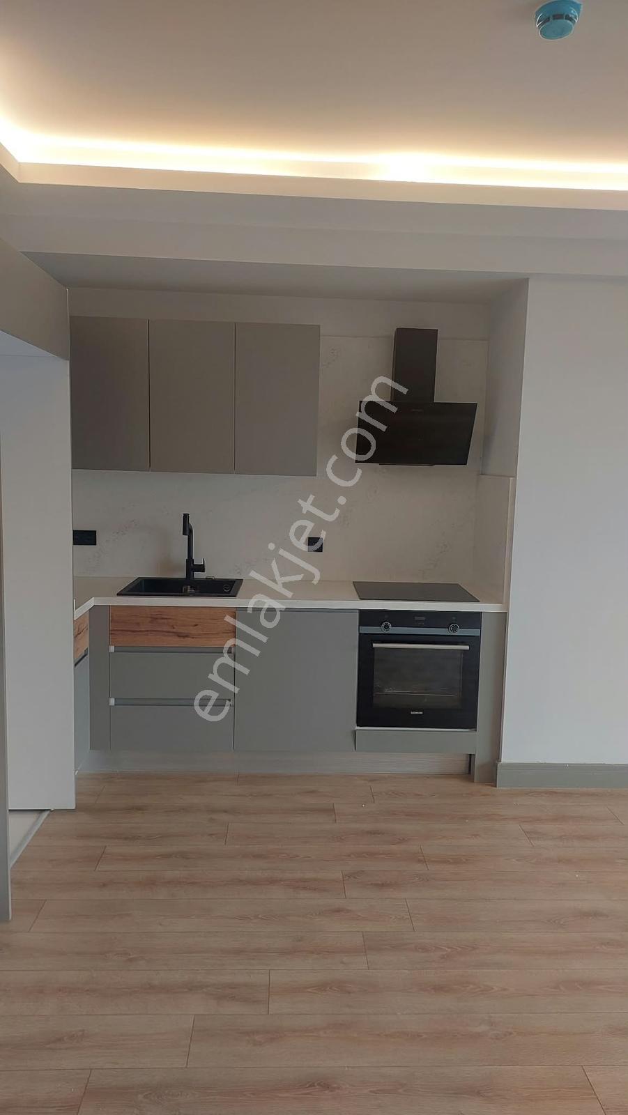 İzmir 35 Narlıderede Havuzlu, Spor Salonlu Sitede Sıfır 2+1! — fotoğraf 9