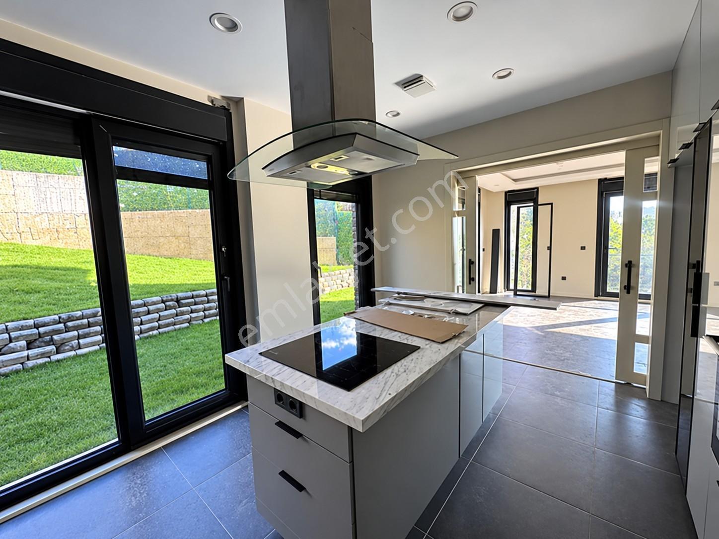Beykoz Acarkente Komşu Orman Manzaralı Müstakil Bahçeli Villa — fotoğraf 9