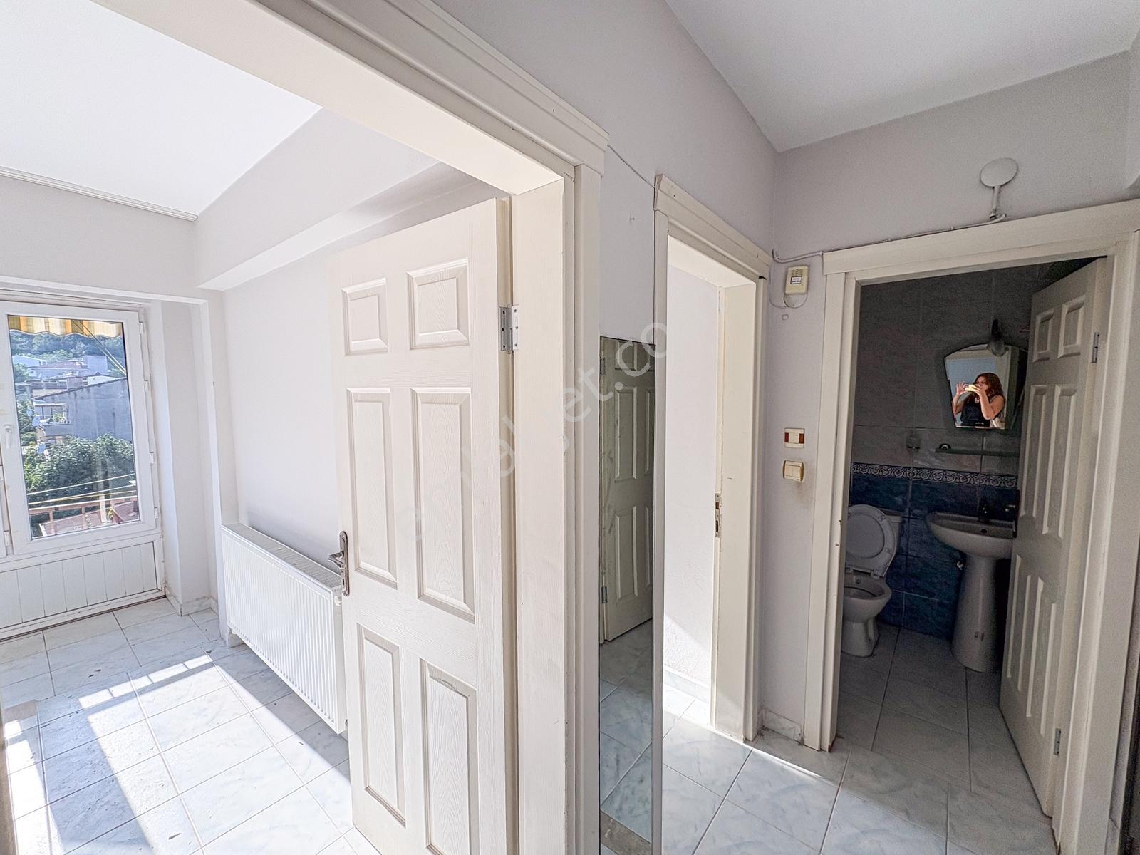 Kumbağ Pazar Sokağında Ayrı Mutfaklı Satılık Geniş 2+1 Daire — fotoğraf 19